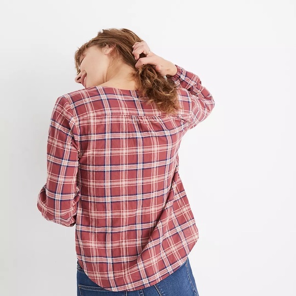 Madewell V-Neck Button-Down Shirt in Stratfield Plaid Size Small - Picture 3 of 13